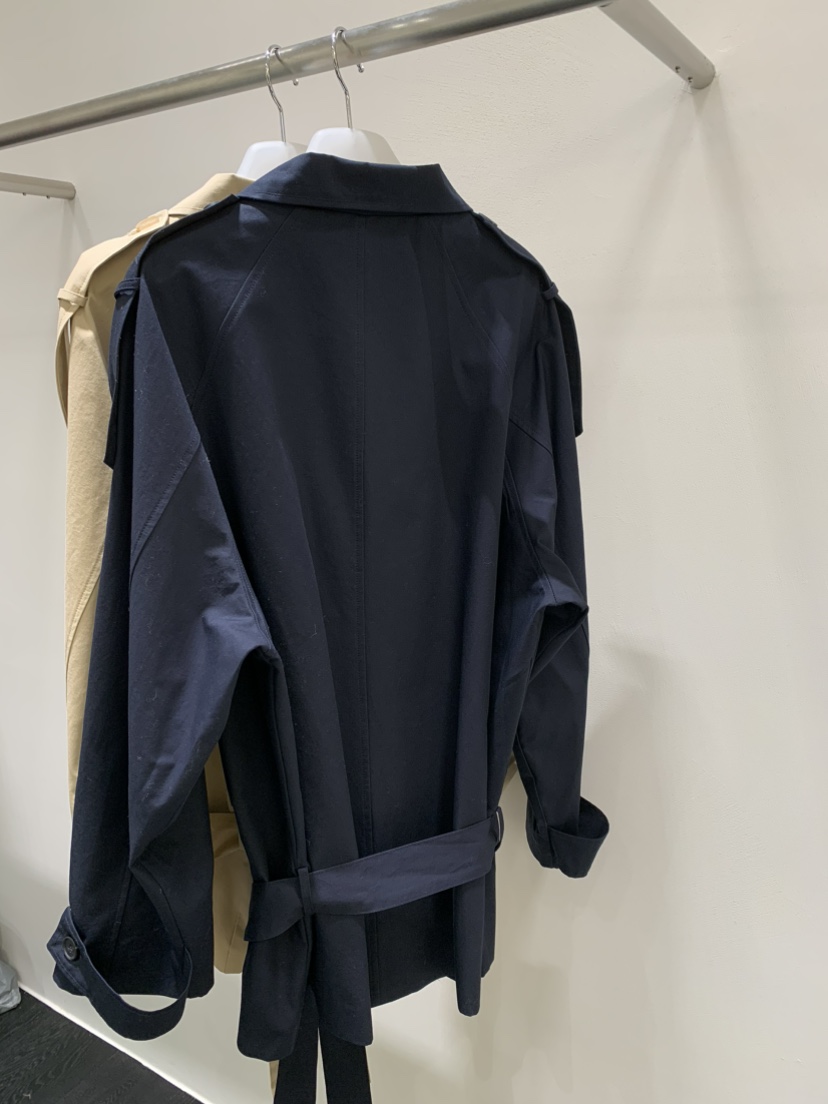 LOVE MOMENT東大門直郵女裝新品休閑26春夏長款風衣含腰帶LOVE MOMENT長款風衣