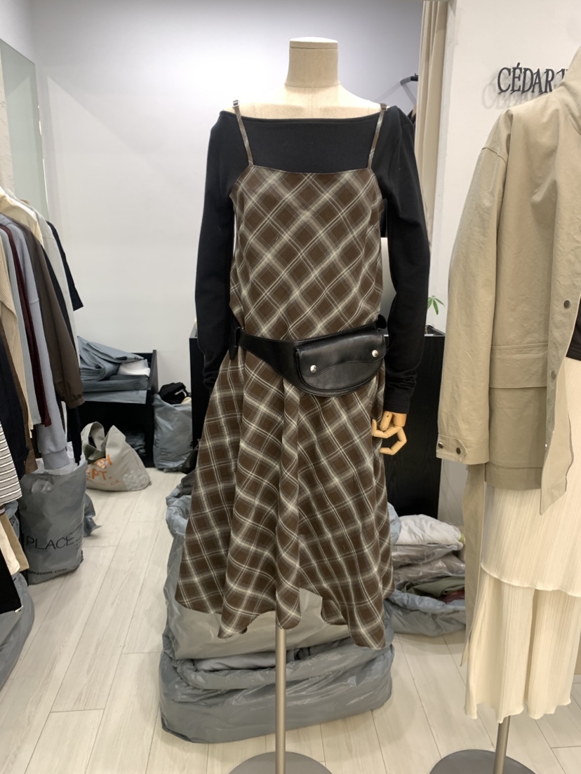 CEDARWOOD韓國直郵女士新款26春夏時尚職業人氣熱賣連衣裙CEDAR WOOD連衣裙