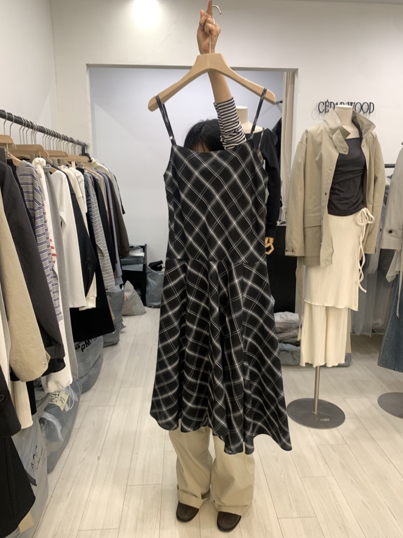 CEDARWOOD韓國直郵女士新款26春夏時尚職業人氣熱賣連衣裙CEDAR WOOD連衣裙