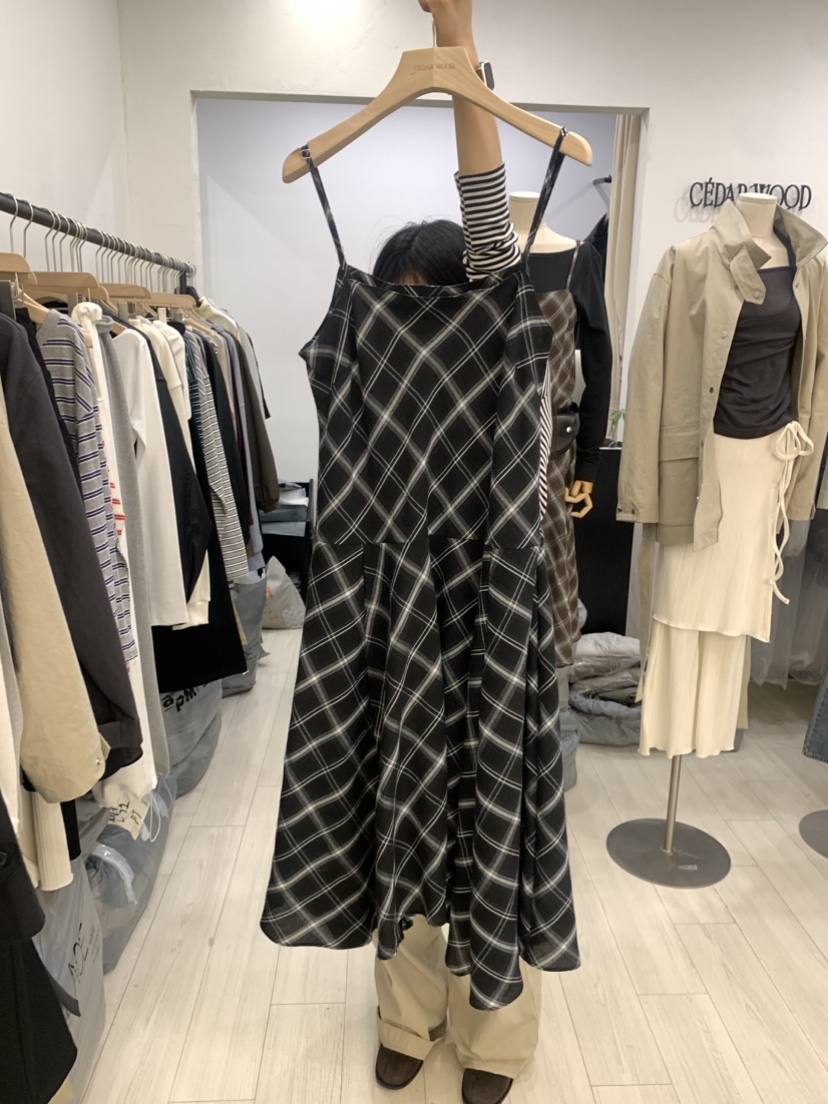 CEDARWOOD韓國直郵女士新款26春夏時尚職業人氣熱賣連衣裙CEDAR WOOD連衣裙圖色2