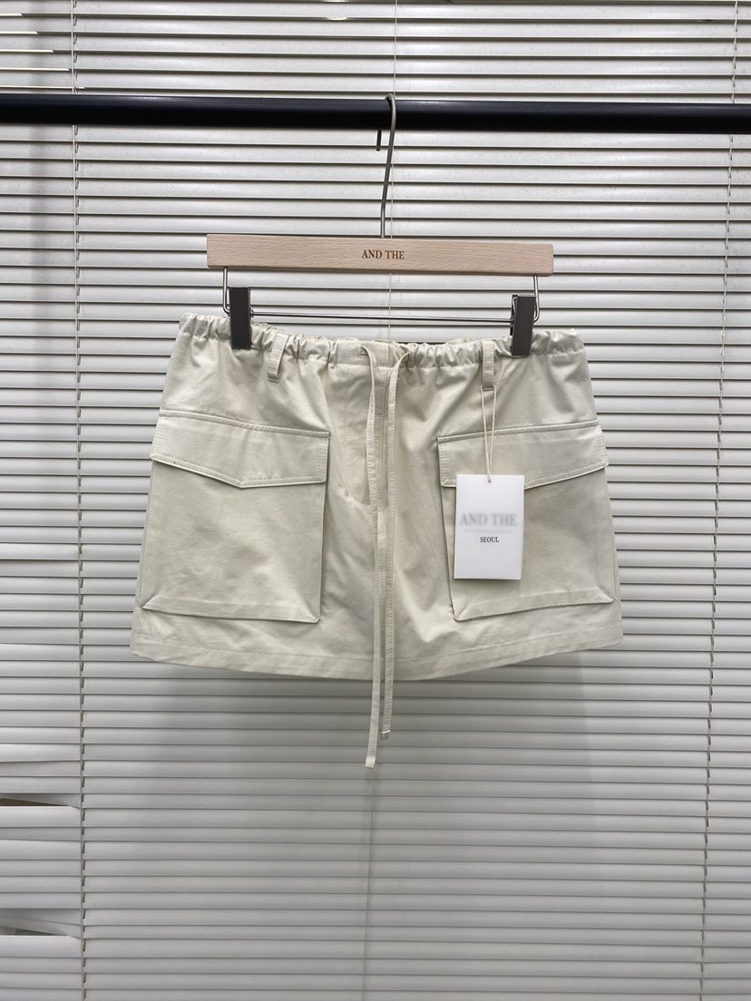 AND THE東大門實拍女士新品熱賣休閑時尚推薦真品26春夏短裙AND THE短裙圖色1