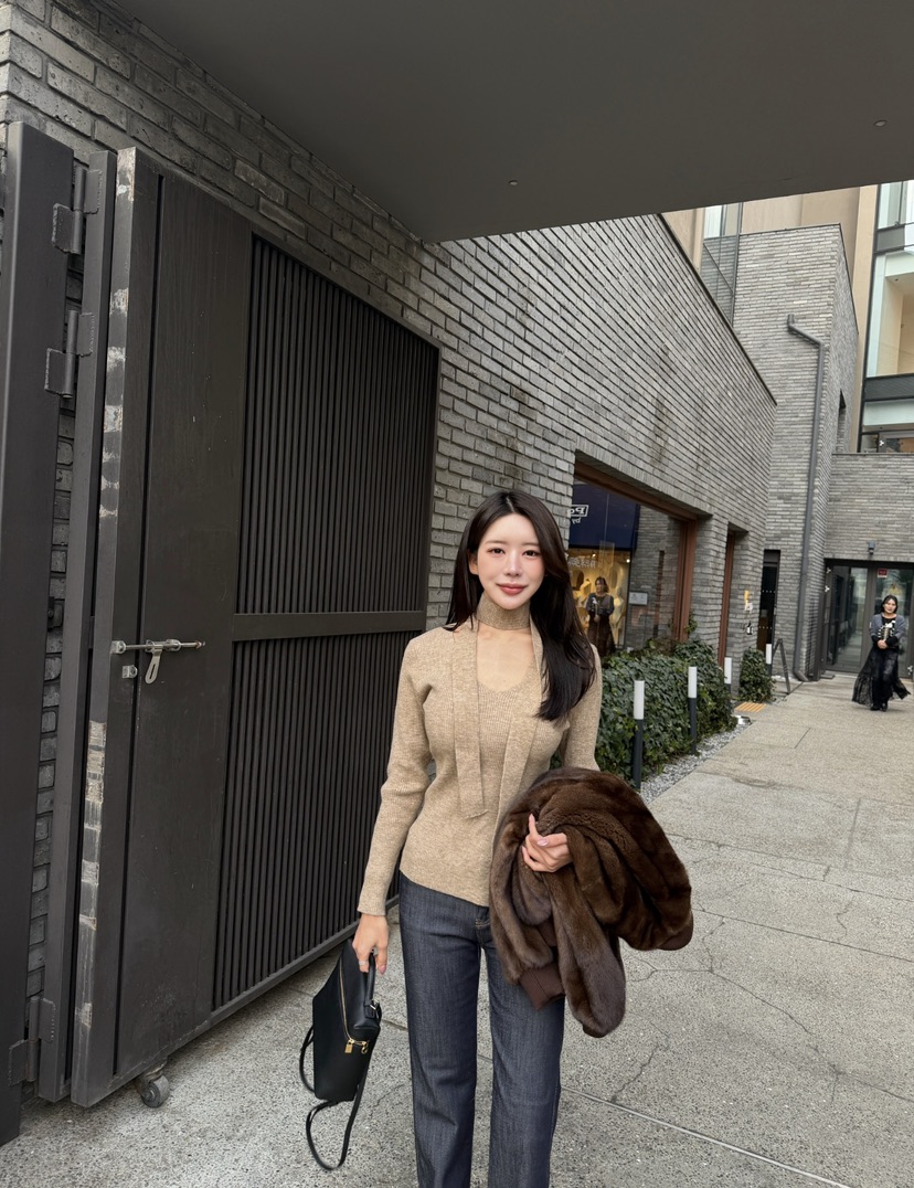 LAVIEU韓國代購女裝新款真品休閑人氣熱賣針織衫含圍巾套裝LAVIEU針織衫