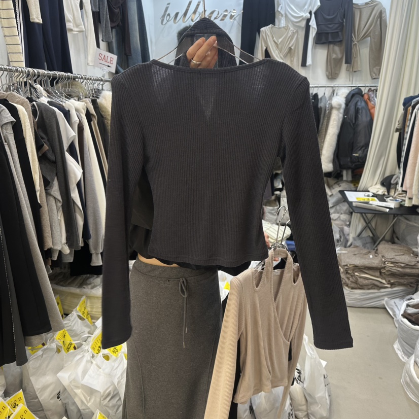 BILLION-L韓國直郵女士新品人氣時尚熱賣真品推薦長袖T恤BILLION-L長袖T恤