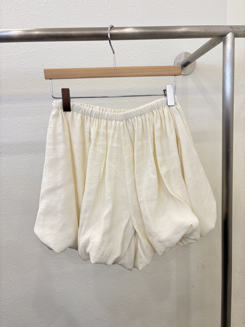 LUMIPLE韓國代購女裝新品時尚真品熱賣人氣26春夏推薦短褲LUMIPLE短褲圖色1