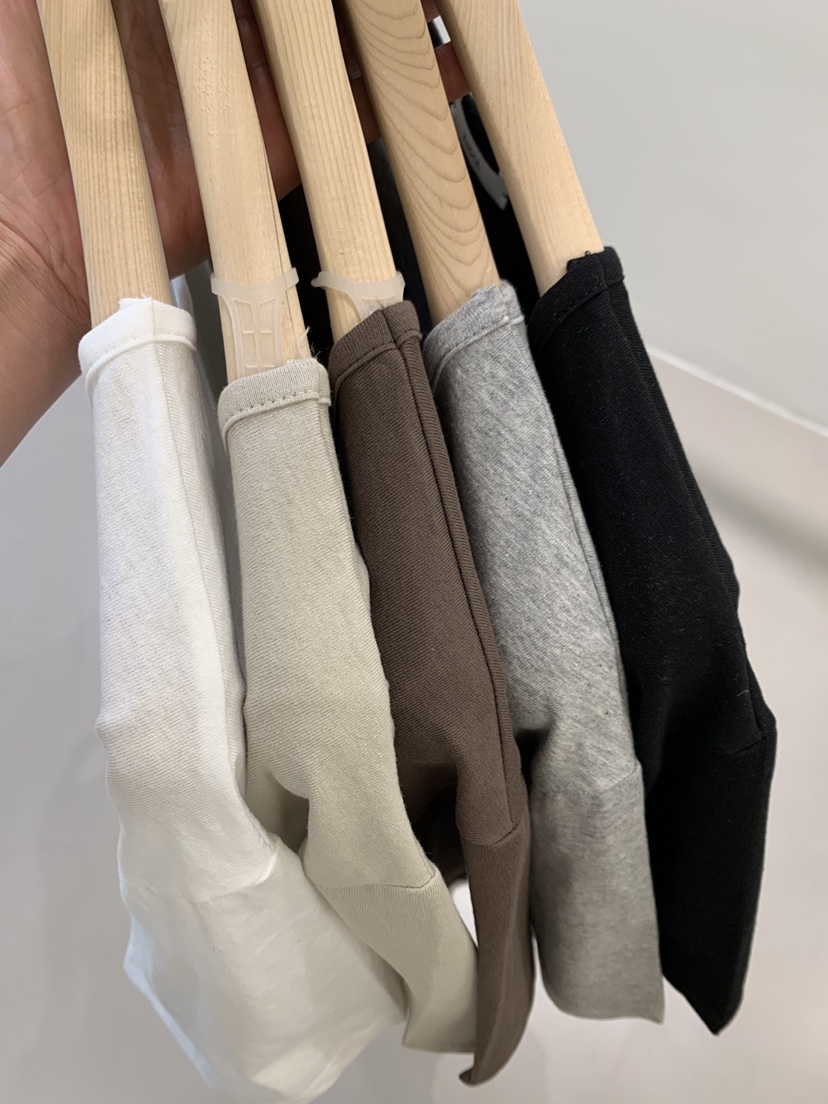 KNOCK韓國直郵女士新品熱賣休閑職業人氣時尚26春夏T恤V領KNOCKT恤