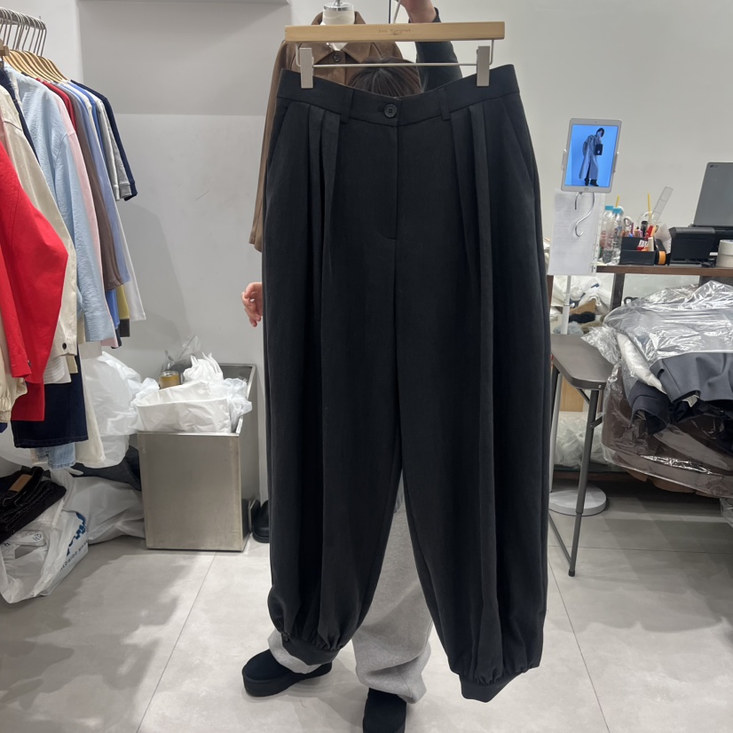 ANN MARGRET韓國直郵女士新款人氣休閑褲褶皺燈籠GRETA.Y休閑褲圖色2