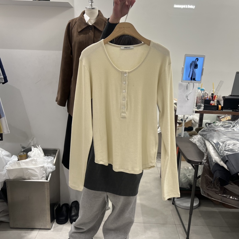 ANN MARGRET東大門代購女士新品人氣長袖T恤紐扣GRETA.Y長袖T恤圖色2