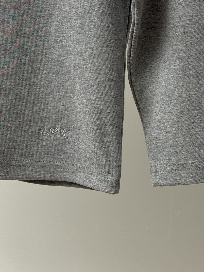 LONG PEAK東大門實拍女裝新款人氣時尚推薦26春夏長袖T恤船領LONG PEAK長袖T恤