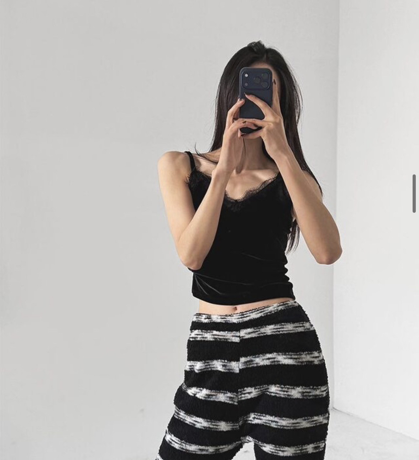 OKIE東大門代購女裝新品推薦26春夏時尚職業吊帶背心絲絨OKIE吊帶/背心