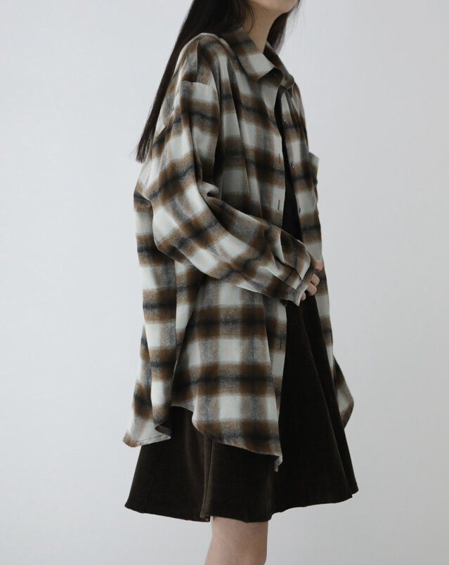 PLANTS ON GRAY韓國代購女裝新品26春季襯衫蕾絲衫格子PLANTS ON GRAY襯衫/蕾絲衫