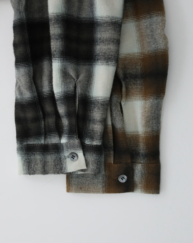 PLANTS ON GRAY韓國代購女裝新品26春季襯衫蕾絲衫格子PLANTS ON GRAY襯衫/蕾絲衫