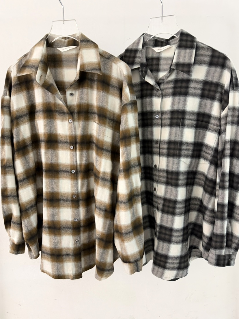 PLANTS ON GRAY韓國代購女裝新品26春季襯衫蕾絲衫格子PLANTS ON GRAY襯衫/蕾絲衫