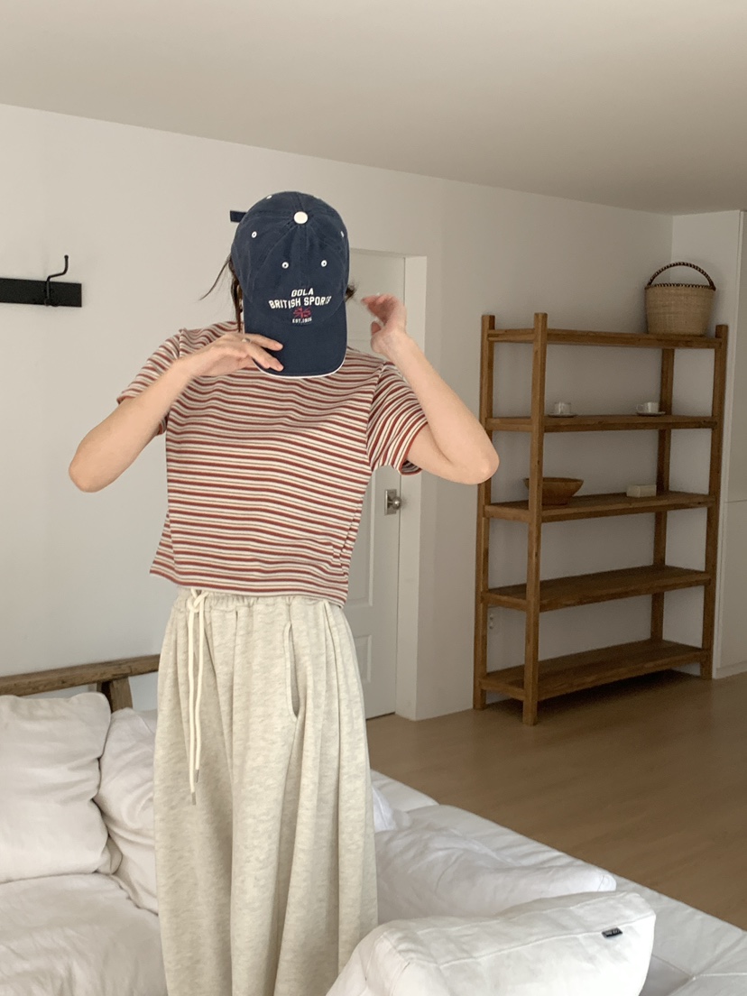 PLANTS ON GRAY韓國代購女士新品推薦人氣26春季熱賣T恤PLANTS ON GRAYT恤