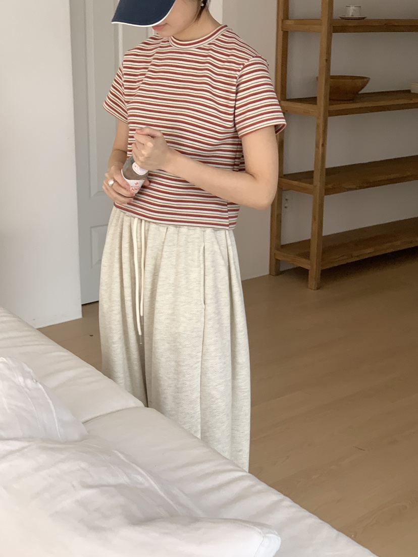 PLANTS ON GRAY韓國代購女士新品推薦人氣26春季熱賣T恤PLANTS ON GRAYT恤