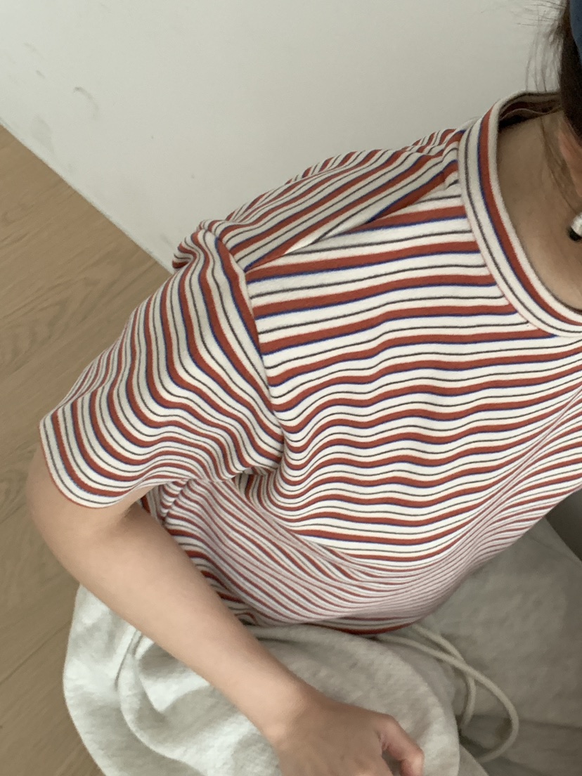 PLANTS ON GRAY韓國代購女士新品推薦人氣26春季熱賣T恤PLANTS ON GRAYT恤