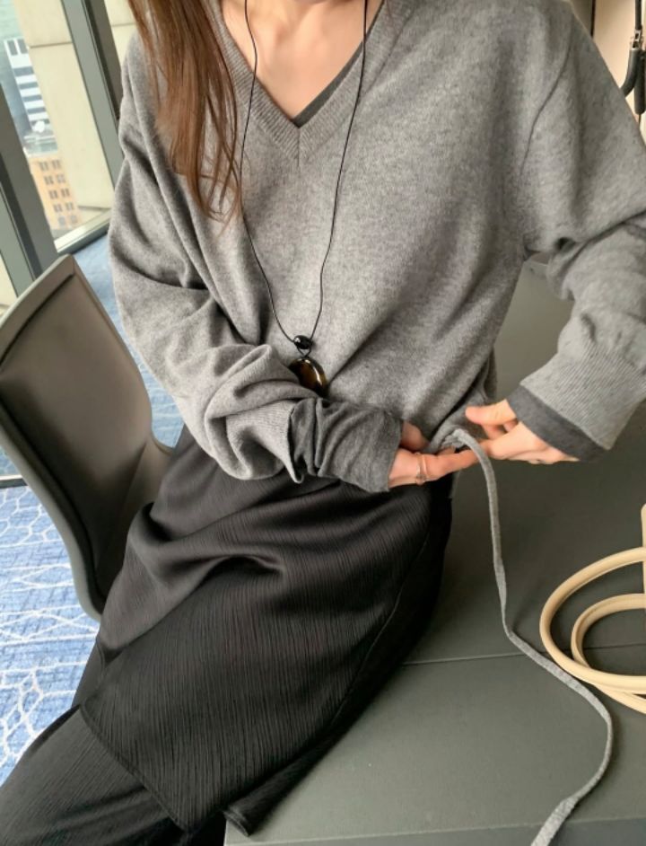 STAY HERE韓國直郵女士新款推薦時尚休閑針織衫不含內搭V領STAY HERE針織衫