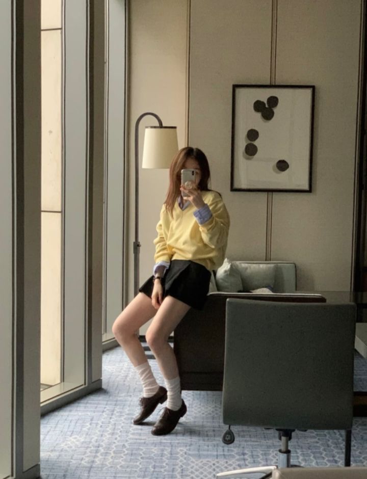 STAY HERE韓國直郵女士新款推薦時尚休閑針織衫不含內搭V領STAY HERE針織衫