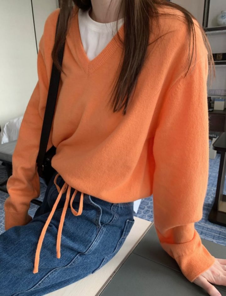 STAY HERE韓國直郵女士新款推薦時尚休閑針織衫不含內搭V領STAY HERE針織衫