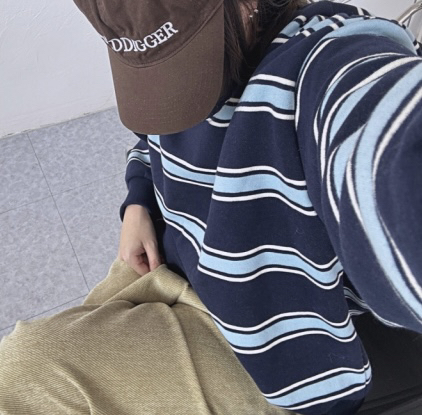 PLANTS ON GRAY東大門代購女士新品熱賣推薦時尚衛衣V領PLANTS ON GRAY衛衣