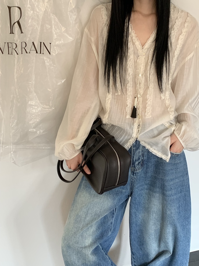 RIVER RAIN東大門直郵女士新款熱賣推薦真品人氣襯衫蕾絲衫RIVER RAIN襯衫/蕾絲衫