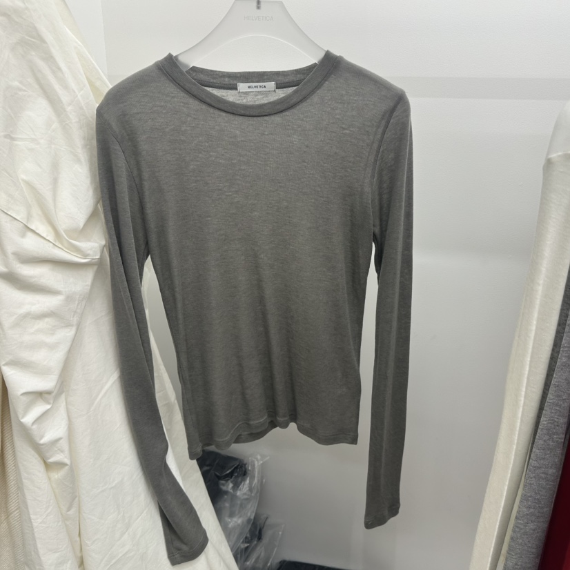 HELVETICA東大門實拍女裝新款職業時尚熱賣人氣26春夏長袖T恤HELVETICA長袖T恤圖色4