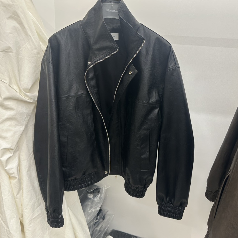 HELVETICA韓國代購女裝新款真品時尚熱賣皮衣皮革高領短款HELVETICA皮衣圖色2黑色