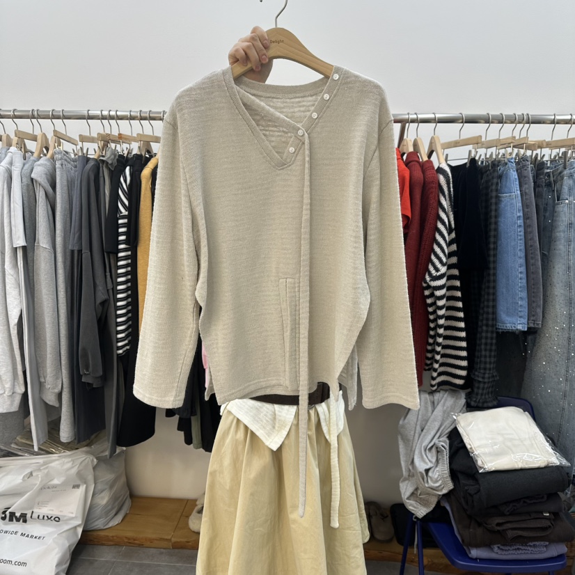 DELIGHT-L東大門實拍女士新品真品針織衫不含腰帶V領紐扣DELIGHT-L針織衫圖色2