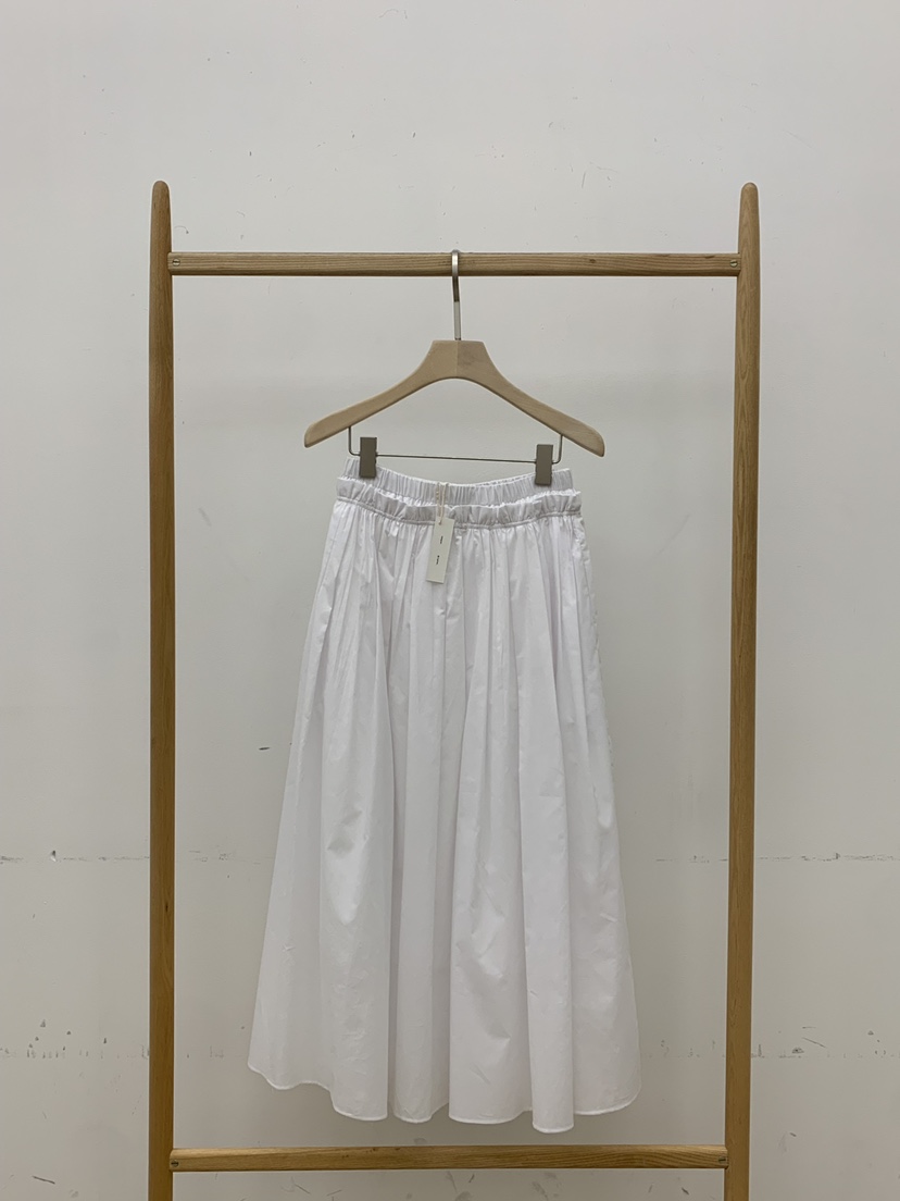 B_GARDER東大門實拍女士新品推薦時尚26春夏人氣熱賣長裙B.GARDER長裙圖色1