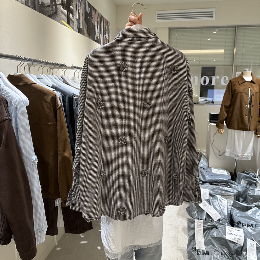 MOREMORE東大門代購女士新品職業推薦人氣襯衫蕾絲衫花朵more more襯衫/蕾絲衫