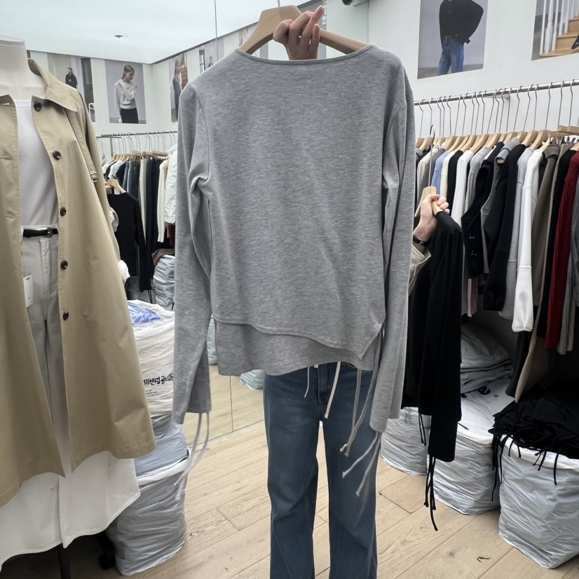 MOI-A東大門直郵女士新品時尚休閑人氣職業26春夏長袖T恤褶皺MOI-A長袖T恤