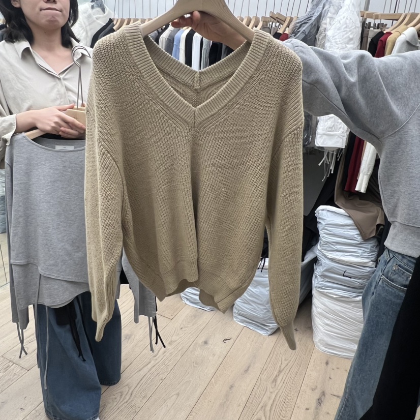 MOI-A東大門直郵女士新款職業26春夏推薦熱賣真品針織衫V領MOI-A針織衫圖色1