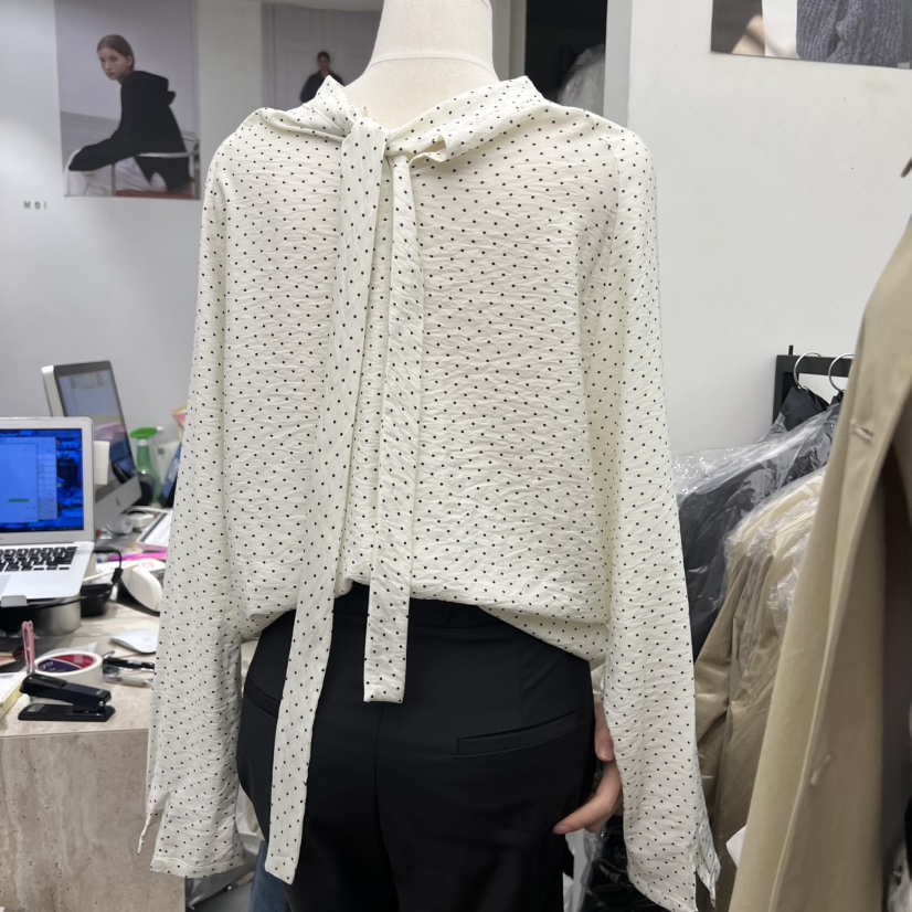 MOI-A東大門直郵女裝新品26春夏真品熱賣推薦襯衫蕾絲衫MOI-A襯衫/蕾絲衫