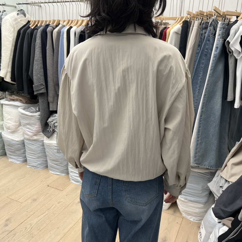 MOI-A東大門代購女士新款熱賣真品職業襯衫蕾絲衫泡泡袖MOI-A襯衫/蕾絲衫