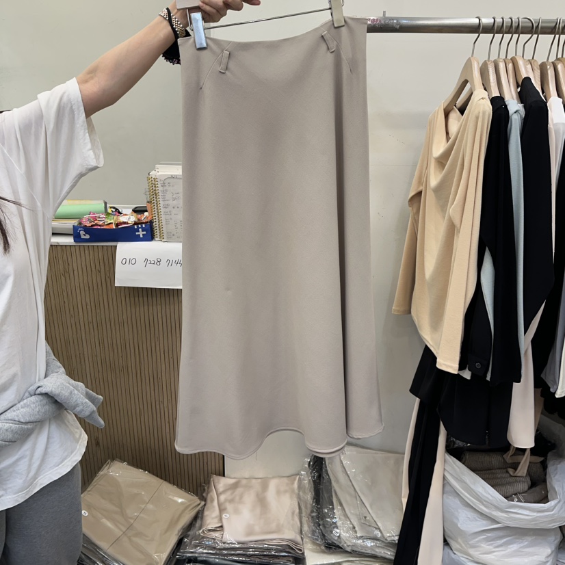 THE LOW韓國代購女士新款26春夏人氣職業休閑真品時尚長裙THE LOW長裙圖色1