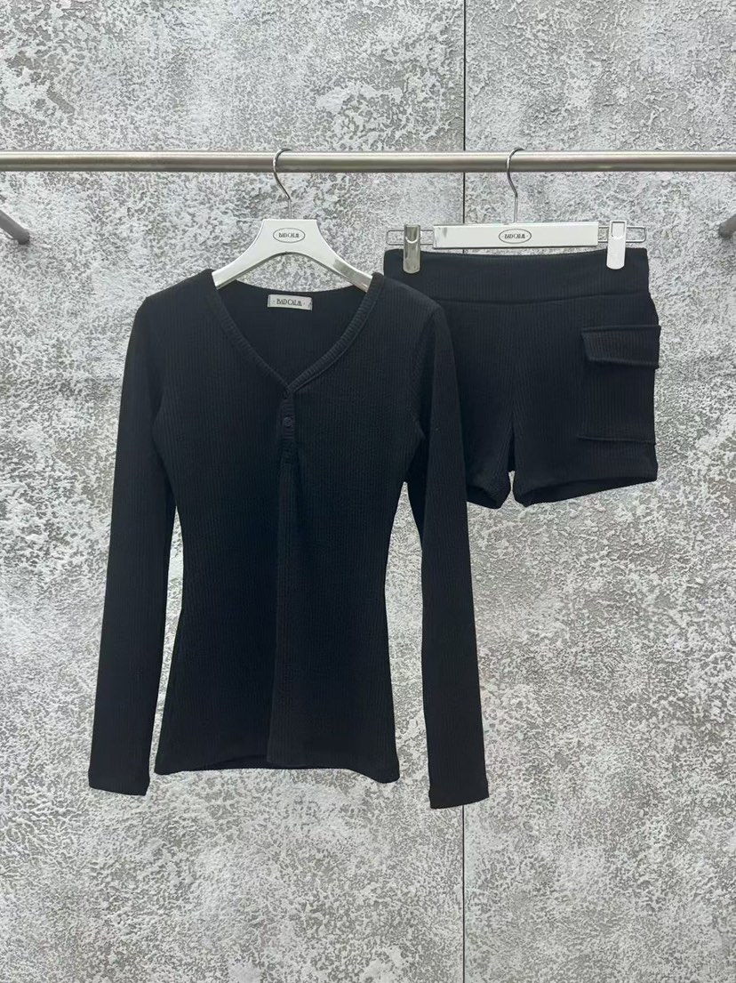 BADCALM東大門實拍女士新品休閑熱賣推薦人氣職業套裝套裝BADCALM套裝圖色3