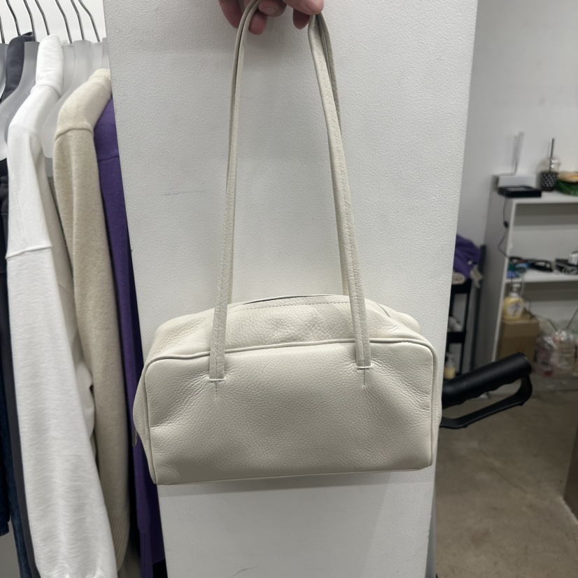 HELVETICA韓國直郵女士新款人氣時尚真品推薦26春夏單肩斜跨包HELVETICA單肩/斜跨包圖色1