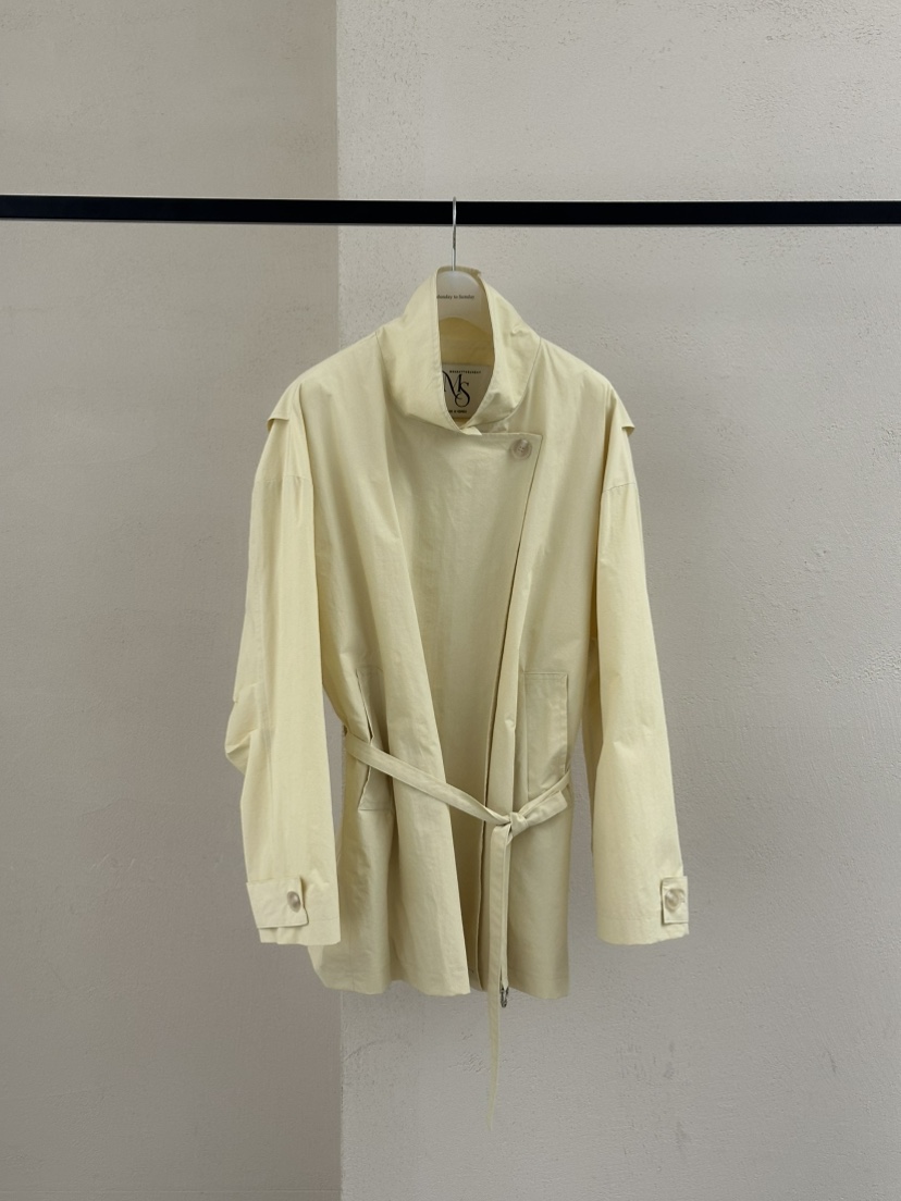 MONDAY TO SUNDAY韓國代購女裝新品時尚人氣夾克含腰帶MONDAY TO SUNDAY夾克圖色1