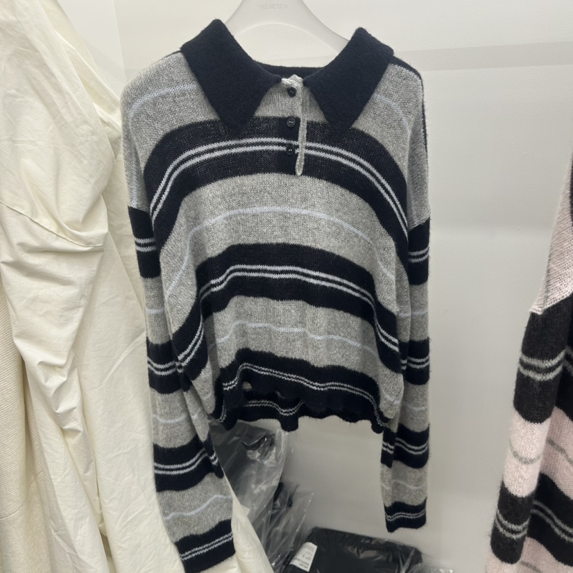 HELVETICA東大門實拍女士新品時尚推薦人氣針織衫毛絨條紋HELVETICA針織衫圖色2