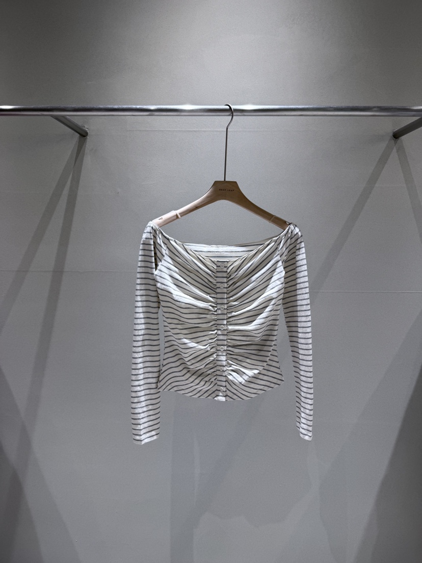 NEAR LEAP-P東大門實拍女裝新品真品熱賣推薦職業長袖T恤NEAR LEAP/The N:L長袖T恤圖色2