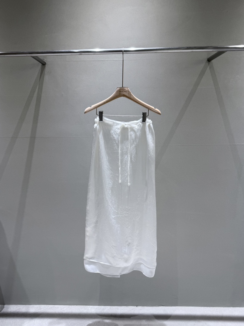 NEAR LEAP-P韓國代購女裝新款26春夏休閑真品長裙雙層緞面NEAR LEAP/The N:L長裙圖色2