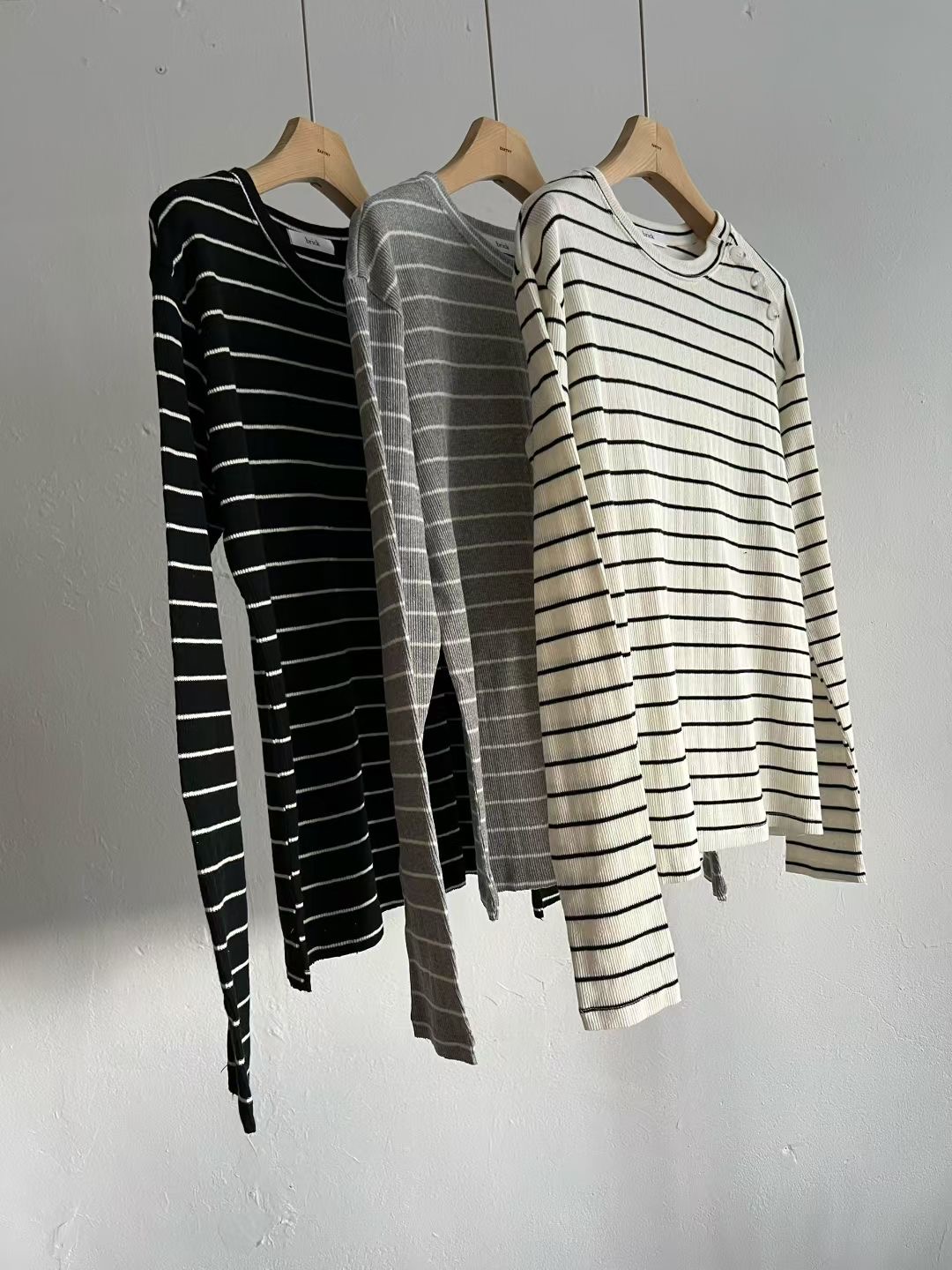 BRICK韓國代購女士新品熱賣人氣推薦時尚職業休閑長袖T恤BRICK長袖T恤圖色2左二色