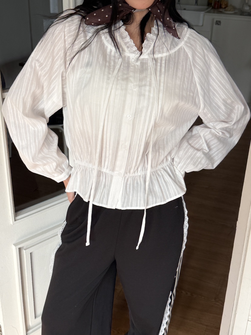 LOVABLE韓國直郵女士新款推薦人氣時尚熱賣真品襯衫蕾絲衫LOVABLE襯衫/蕾絲衫