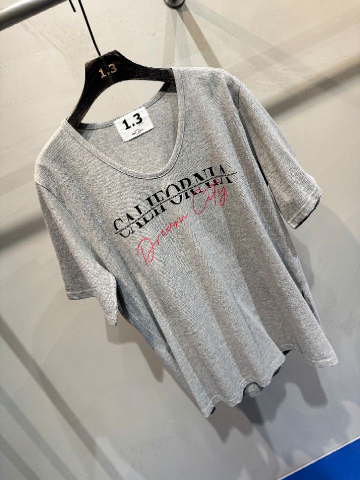 1.3東大門直郵女裝新款推薦真品熱賣時尚職業人氣26春夏T恤1.3T恤