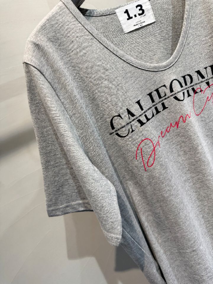 1.3東大門直郵女裝新款推薦真品熱賣時尚職業人氣26春夏T恤1.3T恤