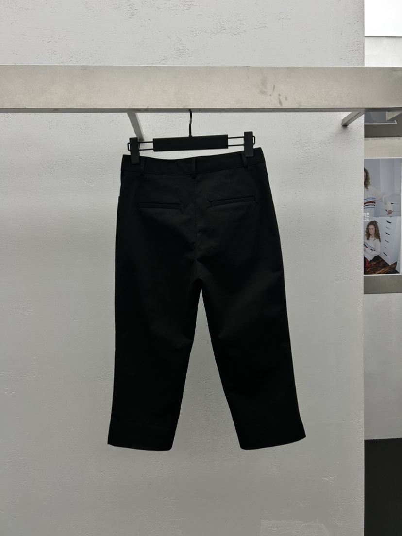 KARE/WEREPIECE東大門代購女裝新品人氣真品推薦職業短褲KARE/WEREPIECE短褲