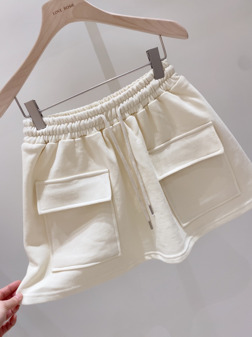 LOVE ROSIE韓國直郵女士新品推薦時尚職業休閑26春夏短裙LOVE ROSIE短裙