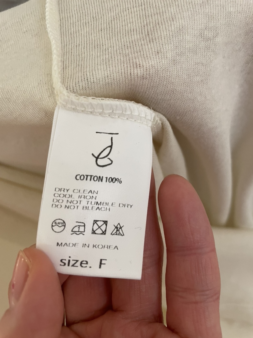 JEONG GAM STUDIOS韓國代購女裝新款熱賣職業推薦長袖T恤JEONG GAM STUDIOS長袖T恤