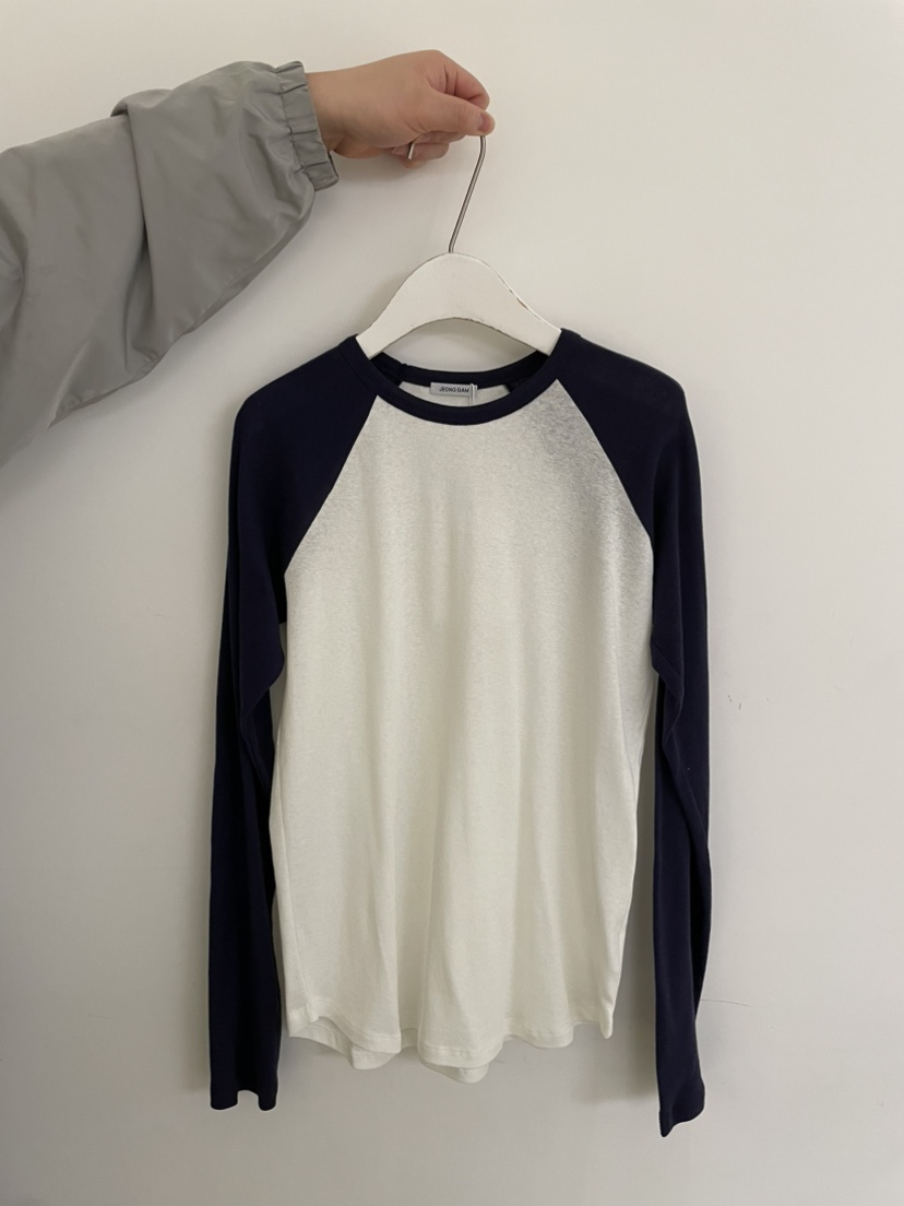 JEONG GAM STUDIOS韓國代購女裝新款熱賣職業推薦長袖T恤JEONG GAM STUDIOS長袖T恤圖色1