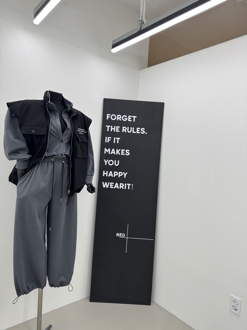 RED-A韓國直郵女裝新品熱賣人氣職業時尚26春夏夾克兩種穿法RED-A夾克