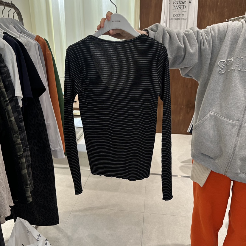 BUCKLE東大門直郵女裝新款熱賣職業人氣推薦時尚真品長袖T恤BUCKLE長袖T恤圖色3